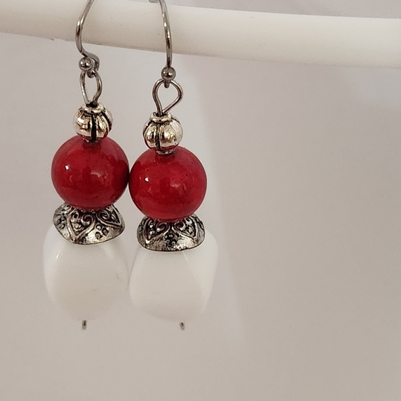 Hand Crafted Earrings Pierced Red White Silver Drop Dangle - Picture 3 of 5